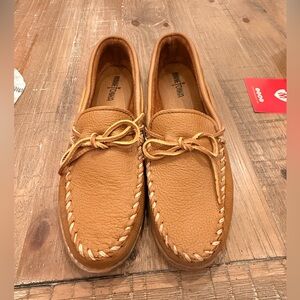 Minnetonka Men's Tan Leather Moccasin Slip-On Loafer